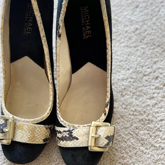 Michael MK snake skin buckle suede 3.5” heels - Picture 6 of 6